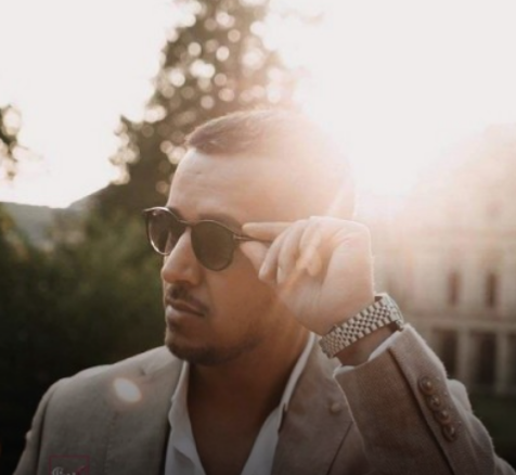 کادیر حکیمی فرحناز